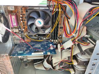 Torre PC LG - 2 discos duros