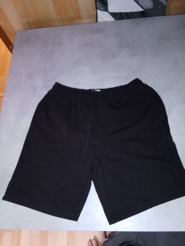 Bermuda PullandBear talla M