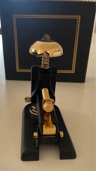 Pinzatrice El Casco vintage oro nero