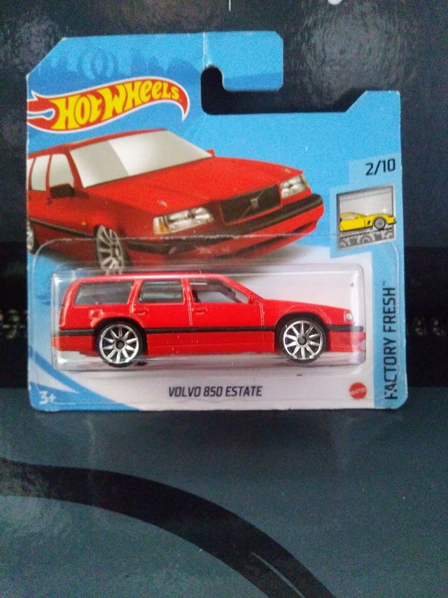 Hot Wheels Volvo 850 Estate
