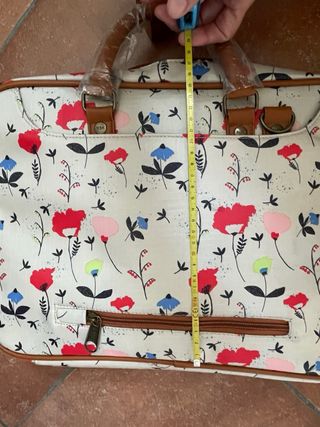 Maletín portatil MISAKO