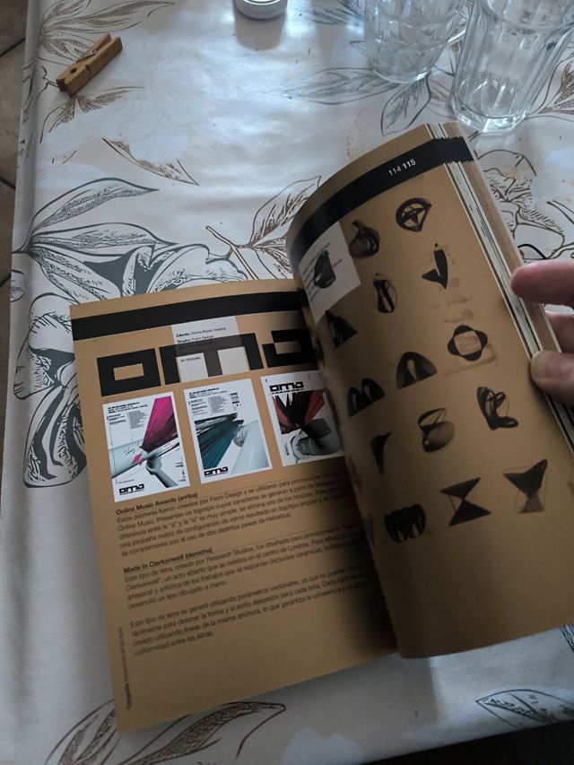 BASES DEL DISEÑO TIPOGRAFIA (Spanish Edition)