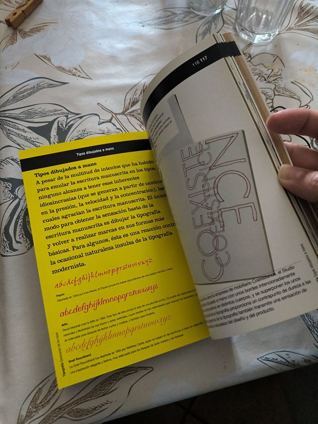 BASES DEL DISEÑO TIPOGRAFIA (Spanish Edition)