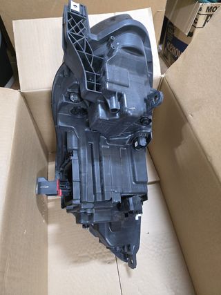 Faro Renault Scenic 2017