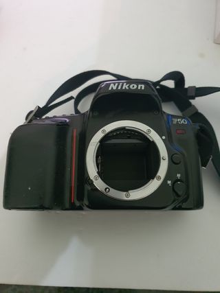 Cámara de fotos Nikon F50