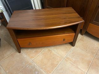 Mesa de television madera nogal venta en Cantabria
