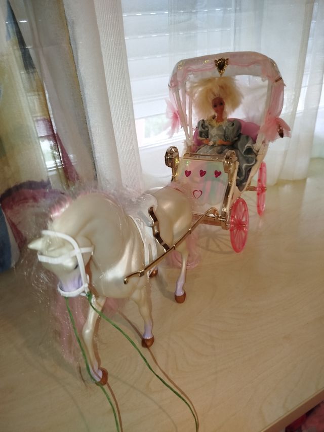 Carroza Barbie y Caballo