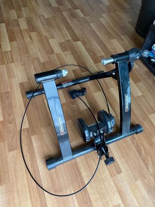 Rodillo bici. Regalo cubierta rueda trasera