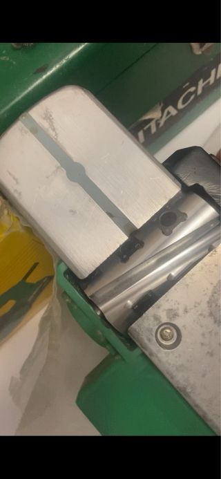 cepillo hitachi p20sb