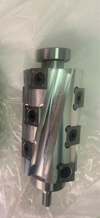 cepillo hitachi p20sb