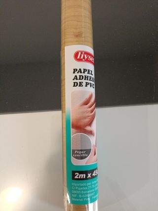 Vinilo adhesivo efecto pino.