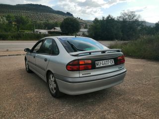 Renault laguna laguna 2000