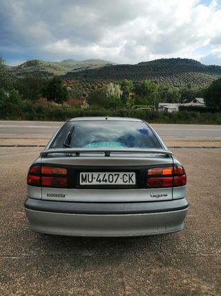 Renault laguna laguna 2000