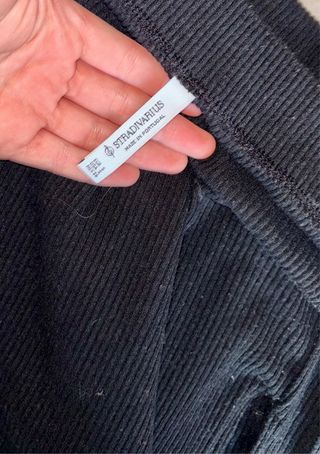 Falda midi negra abertura