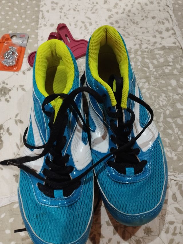 Zapatillas atletismo clavos