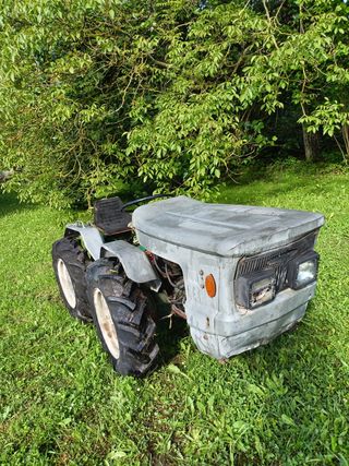 Tractor Goldoni Universal articulado