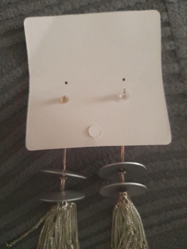 Pendientes largos plateados