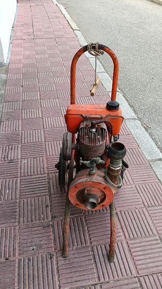 Motobomba Piva antigua