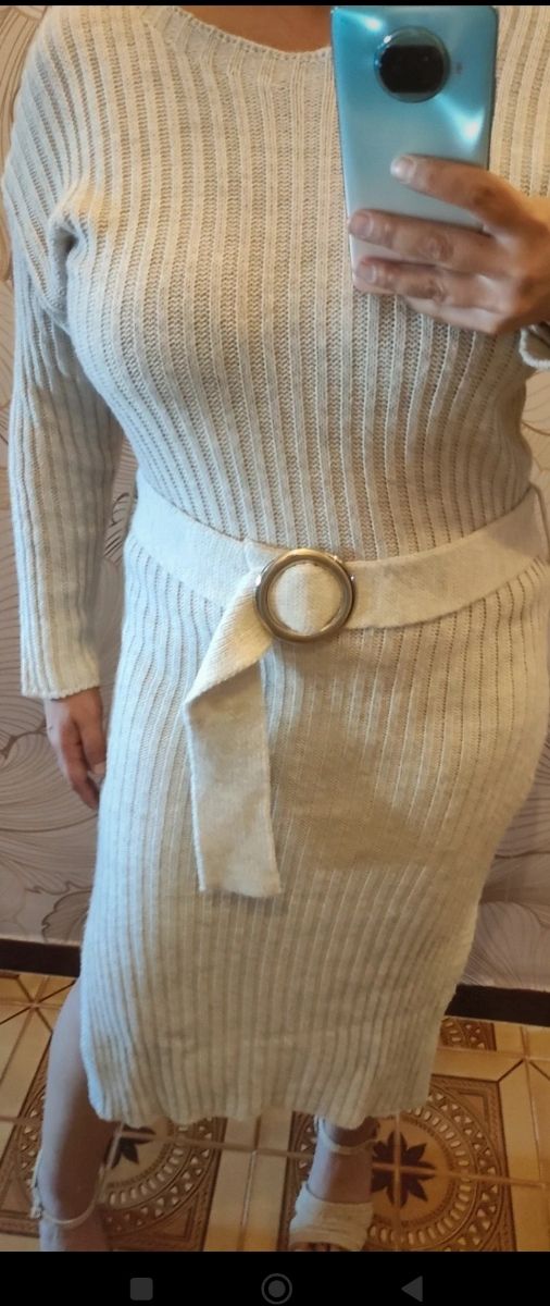 Vestido beige de punto