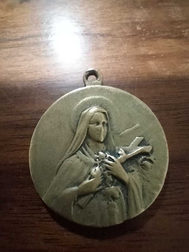 Medalla Santa Teresita Sagrado Corazón