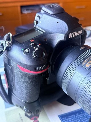 NIKON D850.
