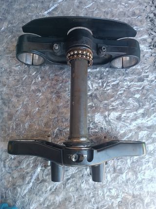 Tren delantero Ducati Monster 695 2007