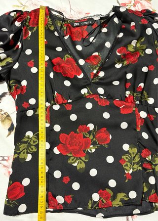 Blusa Zara lunares roja