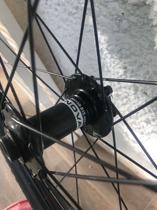 Llanta RaceFace AR30 29 y Magic Mary 2.6