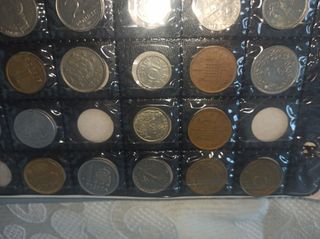 Monedas antiguas: colección variada