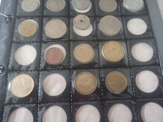 Monedas antiguas: colección variada