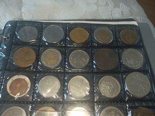 Monedas antiguas: colección variada