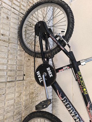 BMX 20"  Bomber negra
