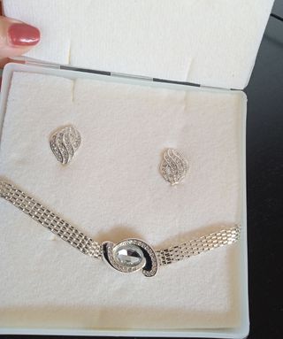 Conjunto collar pendientes Nuevo