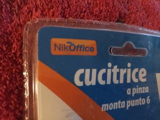 Cucitrice spillatrice colorata