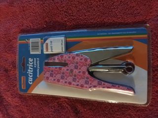 Cucitrice spillatrice colorata