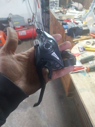 Manete de travão com manete de mudanças