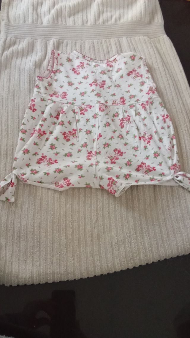 Mono bebé Disney Minnie y Mickey. Talla 9 meses