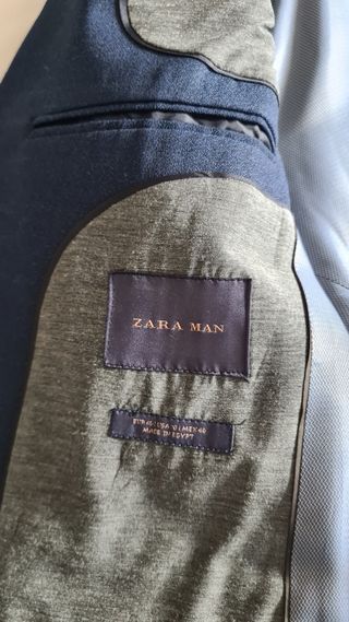 Traje Zara azul marino