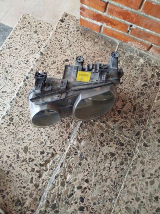 Faro delantero BMW 320