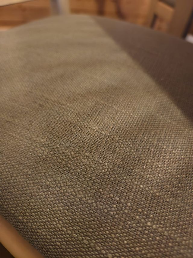 Mesa ovalada extensible + 6 sillas comedor.