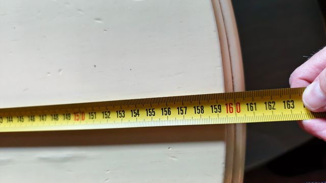 Mesa ovalada extensible + 6 sillas comedor.