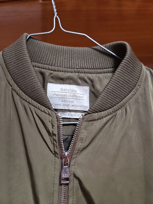 Cazadora verde militar