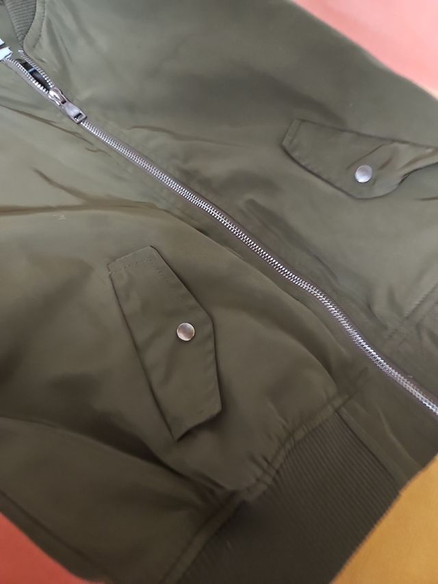 Cazadora verde militar