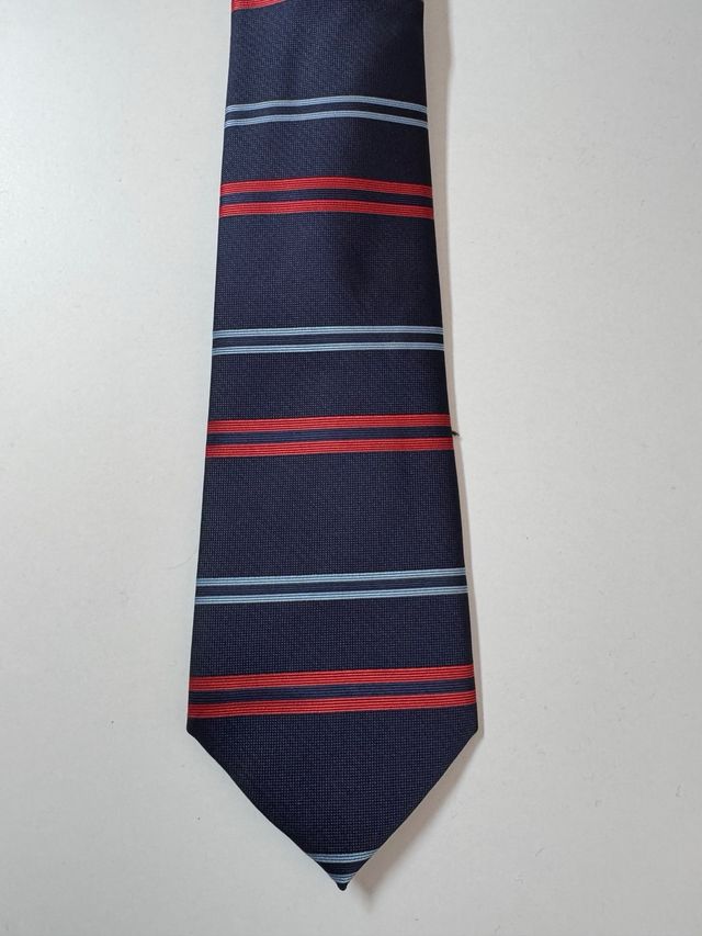 Corbata rayas azul y roja