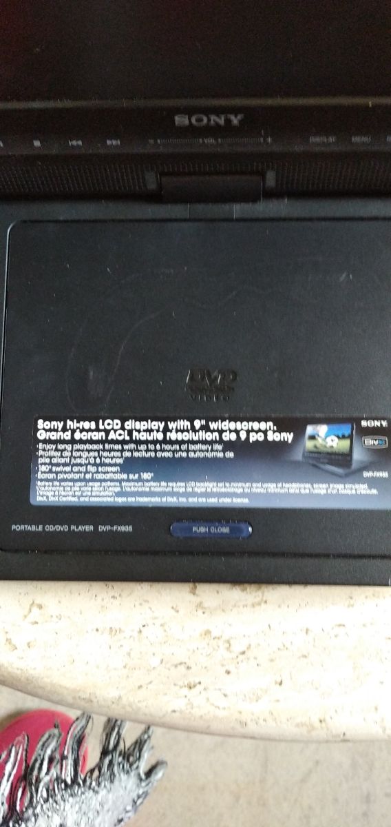 Sony reproductor de DVD CD pantalla
