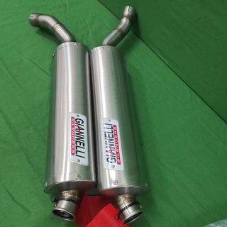 Escape Giannelli Yamaha R1 04-06