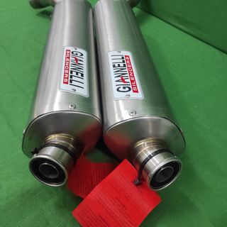 Escape Giannelli Yamaha R1 04-06