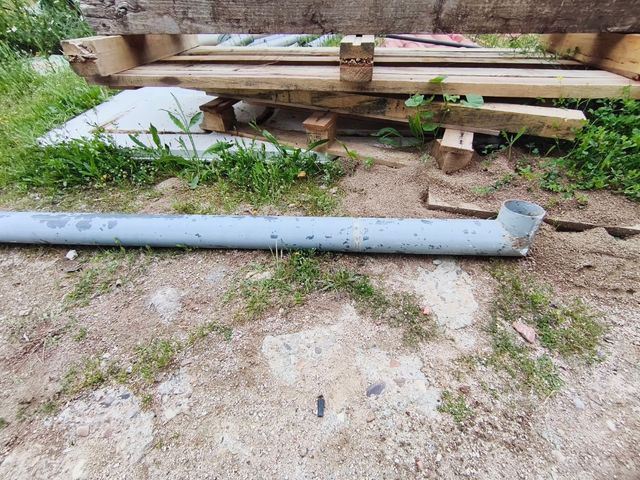 Tubo de hierro bajada de canalon