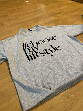 Sudadera gris #ChooseMyLifestyle