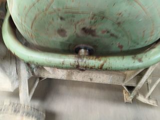 Hormigonera grande para dos sacos de cemento.